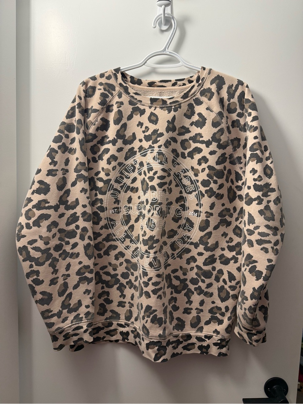 Brunette The Label oversized Leopard Crewneck